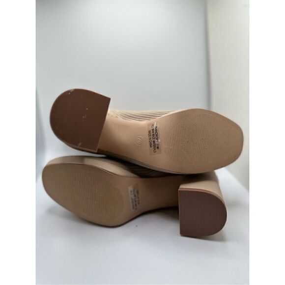 CUSHIONAIRE Women's Stretch platform heel boot +Memory Foam 7 WIDE NUDE - Picture 5 of 8